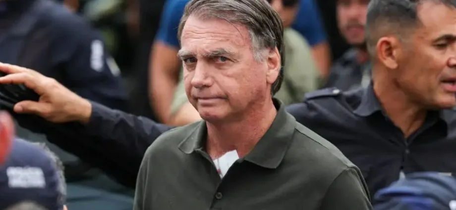 Jair Bolsonaro apresenta taquicardia e dificuldade para respirar, segundo boletim médico