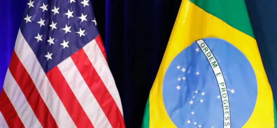 EUA e Austrália suspendem atendimentos nas embaixadas brasileiras