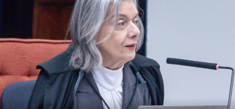 Transporte interestadual: Cármen Lúcia rejeita pedido de gratuidade