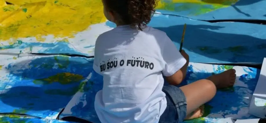 Prefeitura de Laguna Carapã busca famílias para acolhimento de crianças e adolescentes com auxílio de R$ 4,4 mil