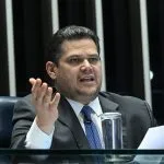Davi Alcolumbre retira PEC da Segurança de pauta no Senado