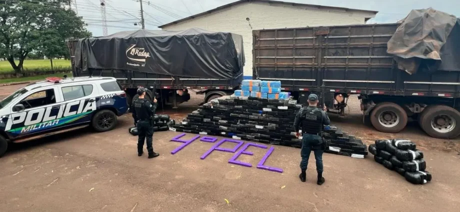 PM apreende 2,6 toneladas de drogas em Mundo Novo na BR-163