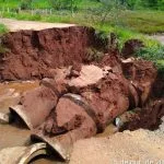 Temporal causa danos em estrada e deixa moradores ilhados em Jaraguari