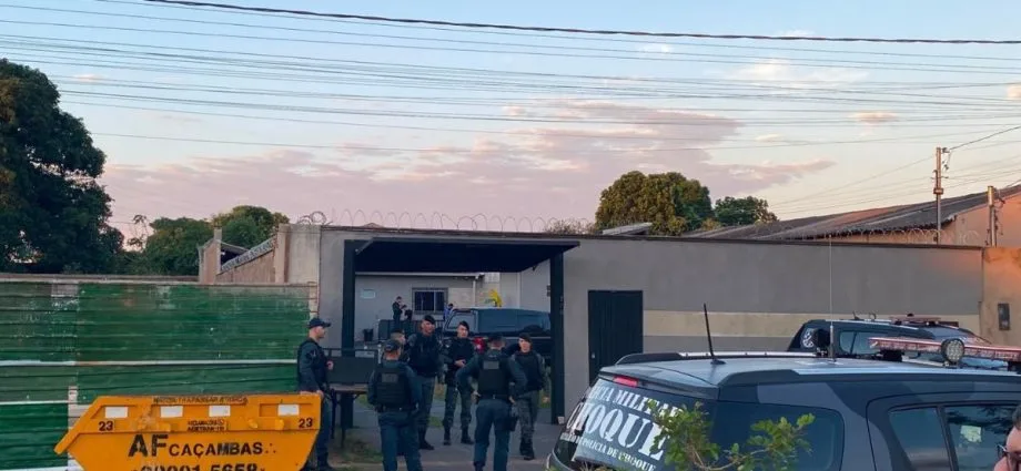 Execução de homem a tiros em piscina é registrada em Campo Grande