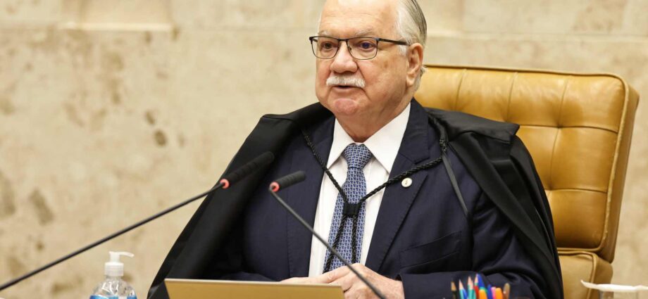 Fachin devolve relatoria do INSS a Mendonça e mantém caso Master