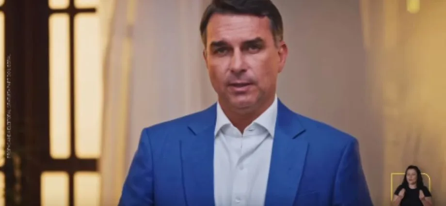 Doações de MS a Flávio Bolsonaro somam R$ 1,55 milhão