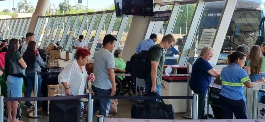 Rodoviária de Campo Grande espera mais de 20 mil passageiros no feriado de Nossa Senhora Aparecida