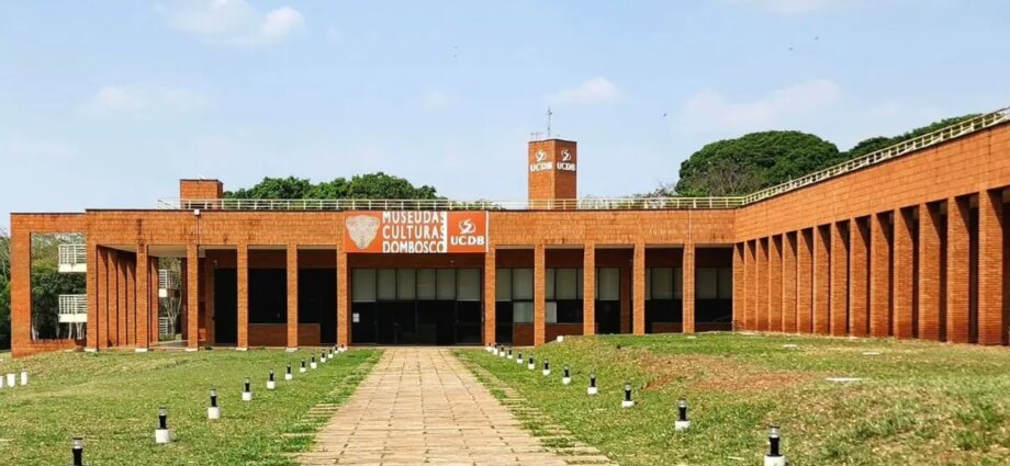 Museu oferece entrada gratuita para quem usar roxo em Campo Grande
