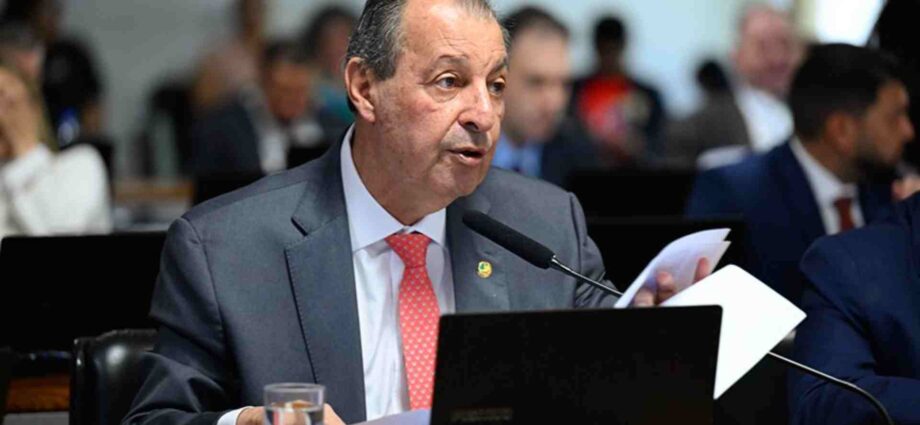 Omar Aziz é eleito governador do Amazonas no 2º turno