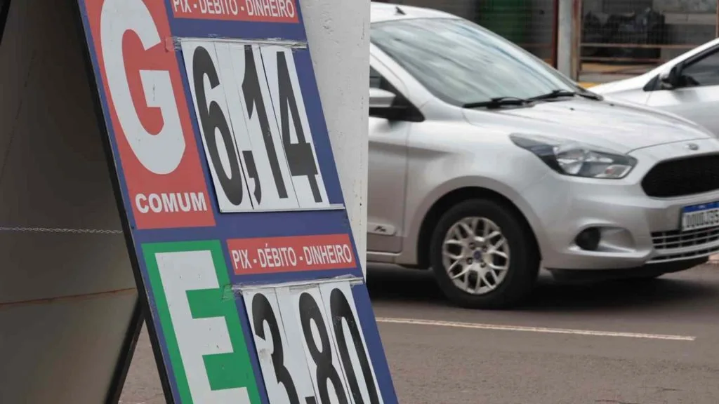 Gasolina a R$ 5,99 em Campo Grande após isenção de impostos