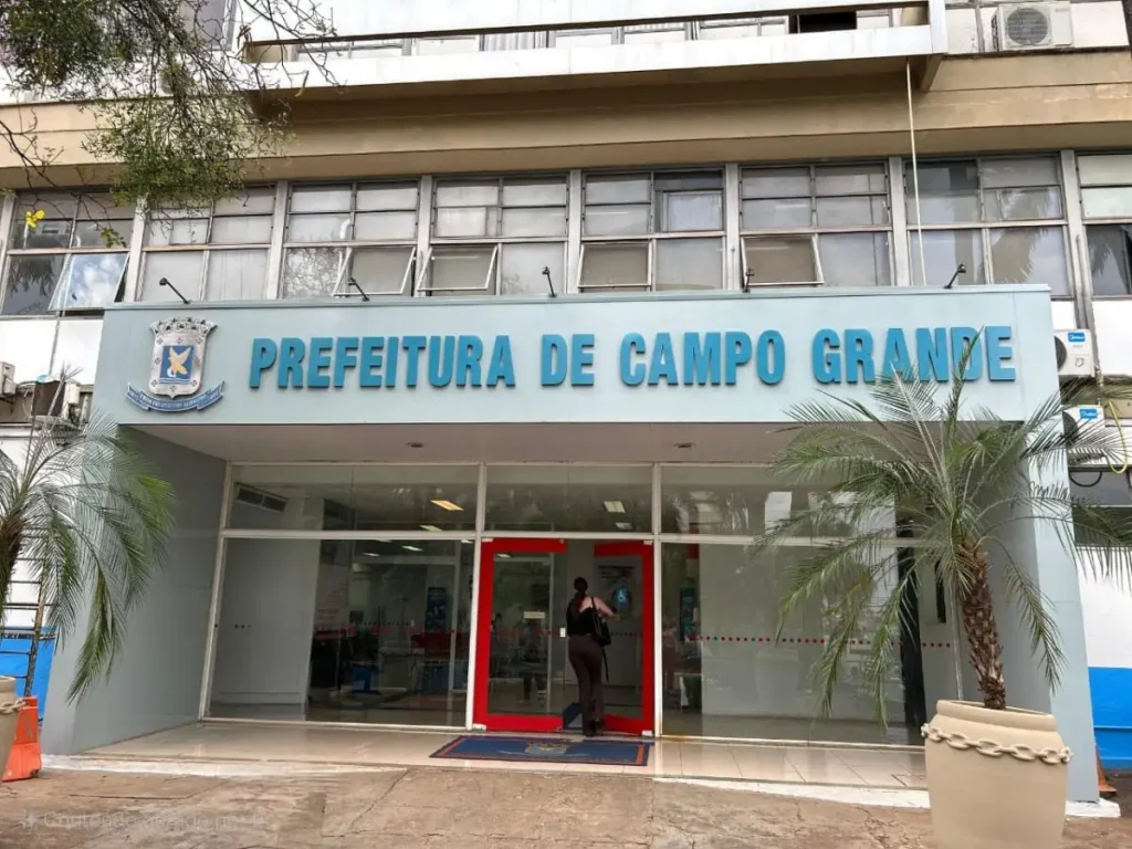 Fachada da Prefeitura de Campo Grande. (Foto: Renata Fontoura)