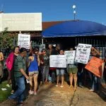 Moradores de Campo Grande protestam contra fechamento de unidade de saúde