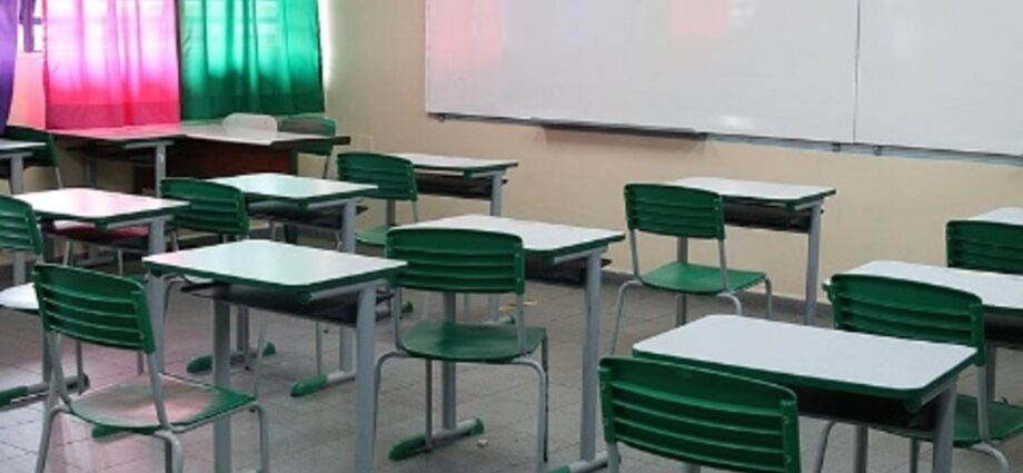 Escolas devem regularizar pendências com FNDE até sábado (31)