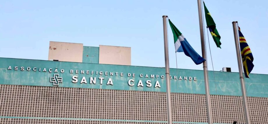 Bebê aguarda transferência hospitalar após piora respiratória em Campo Grande